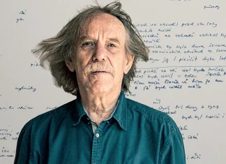 Jarek: portrét písničkáře, který nikdy nebyl černobílý