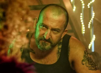 Martin Hofmann je holohlavý drsňák na motorce. Nové české krimi připomíná hollywoodskou gangsterku